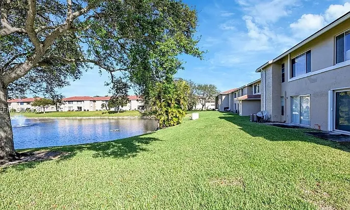 10169 Twin Lakes Dr #33 — Photo 12