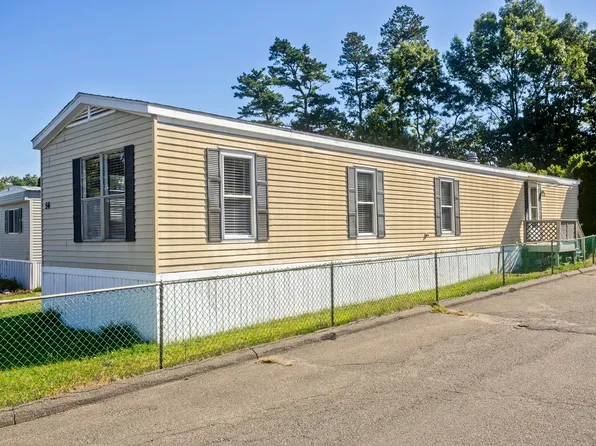 56 Klondike Ave, Westfield, MA 01085