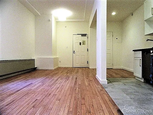 Rented by City Connections Realty | media 12