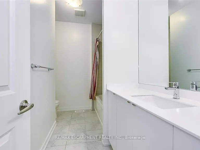 209 Fowley Dr — Photo 33