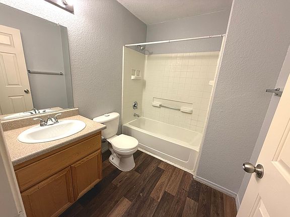 5th image of 4730 E Craig Rd Unit 2134