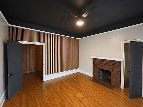 3rd image of 8 E Main St