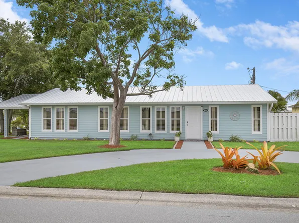 9180 SE Eagle Avenue, Hobe Sound, FL 33455
