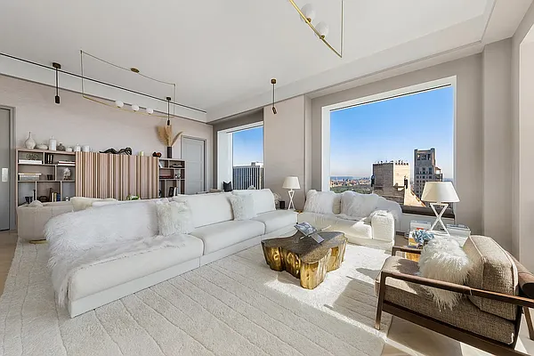 Rented by Compass | media 2