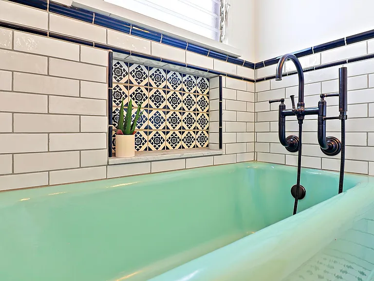 2402 W Silver Lake Dr — Photo 19