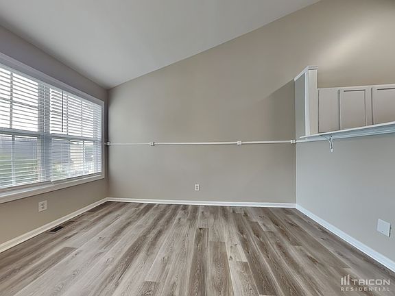 4th image of 6660 Breckenridge Dr