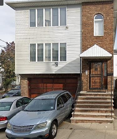1st image of 72 Stuyvesant Ave Floor 2