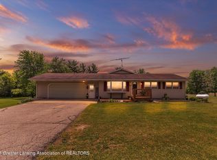 689 N Clinton Trl, Charlotte, MI 48813