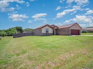 1313 W Chippewa Trl, Granbury, TX 76048