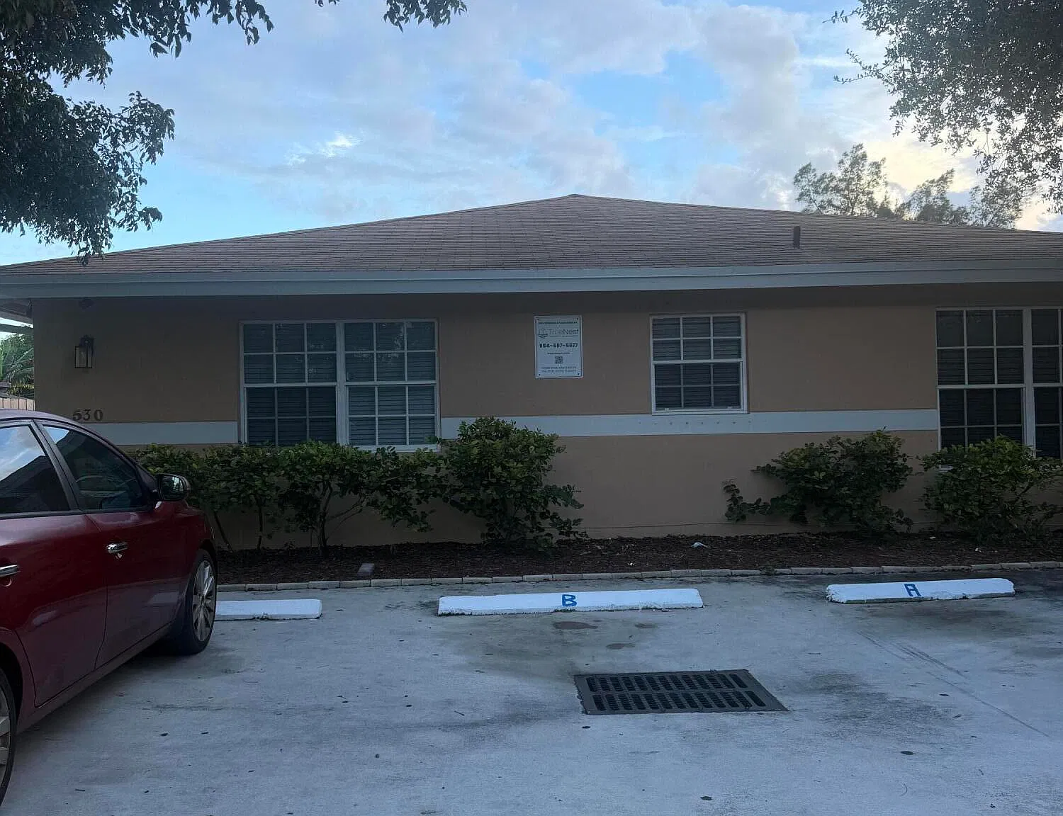 3 bed, 2.0 bath, 1216 sqft, $2,900 — Photo 1