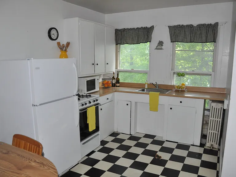 116 Ferris Pl #2 — Photo 1