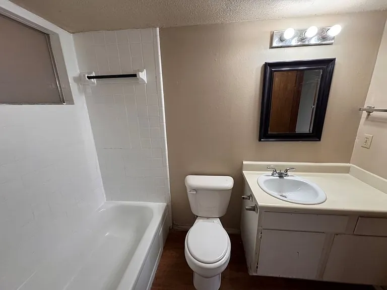8217 S Klein Ave — Photo 11