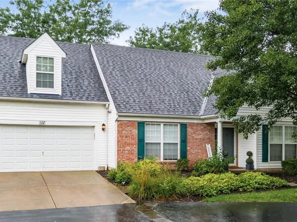 8687 Lazelle Commons Dr, Lewis Center, OH 43035