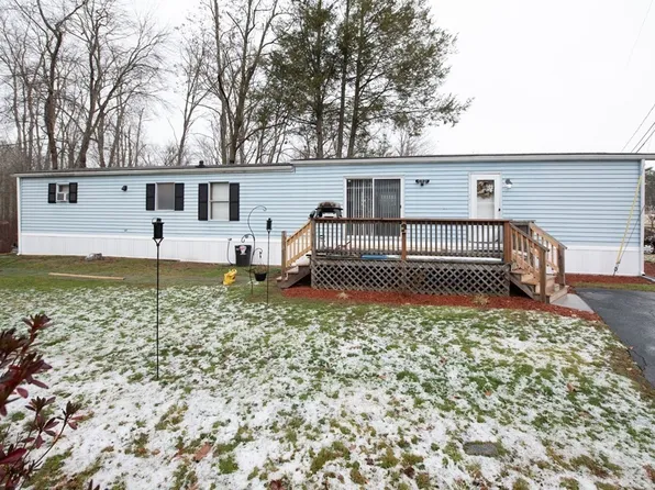 305 Turnpike St Trailer 5, South Easton, MA 02375