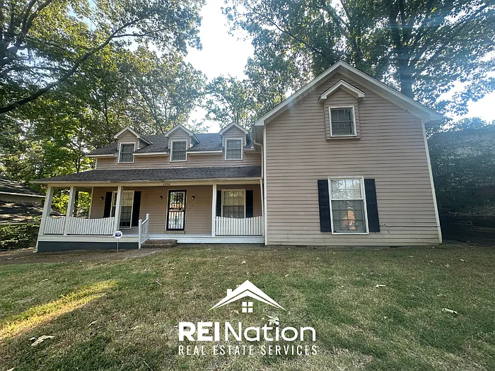 4 bed, 3.0 bath, 2881 sqft, $2,250 — Photo 1