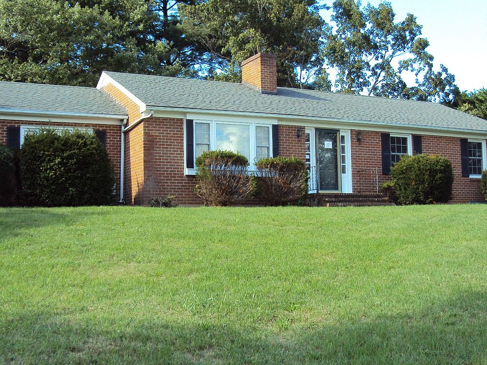 1st image of 18 Crimson Ln