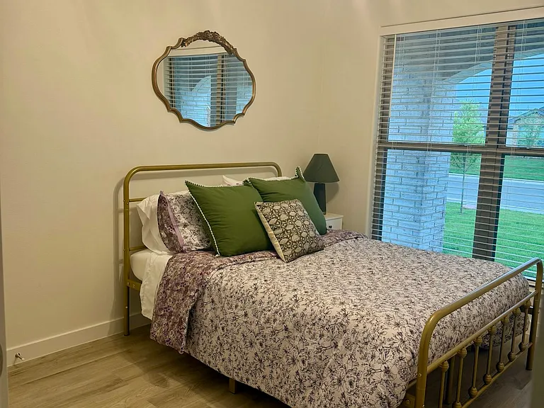 Guest Rooom