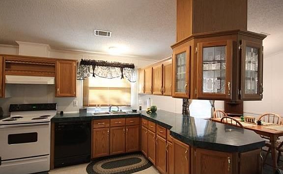 5th image of 218 Green Mountain Dr
