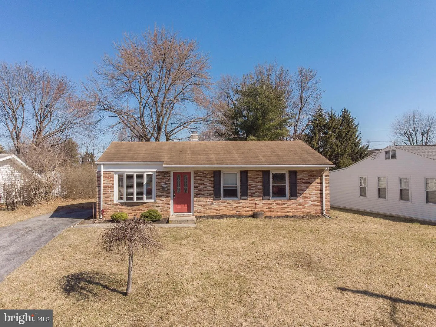 1110 Outer Dr photo 1