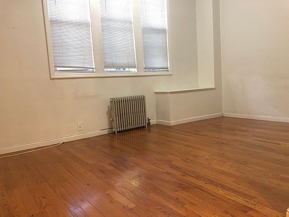 5th image of 23-12 Broadway #1