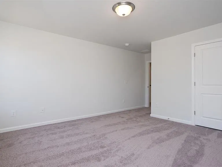654 Sadlers Creek Ct — Photo 13