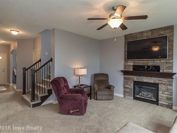 4th image of 2125 SE Peachtree Dr
