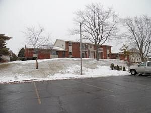 1st image of 637 Westridge Dr APT 3