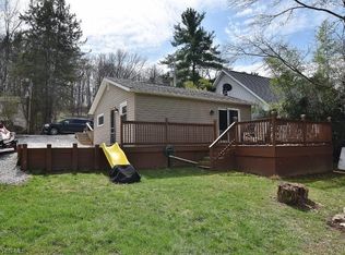 8225 Walnut St SW, Sherrodsville, OH 44675