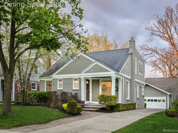1885 Washington Blvd, Birmingham, MI 48009