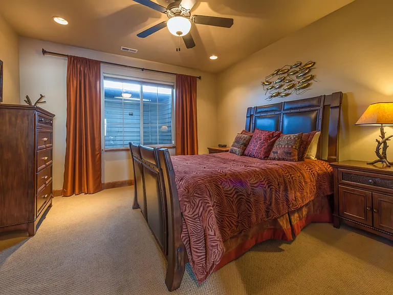 931 Meadowlark Ln — Photo 25