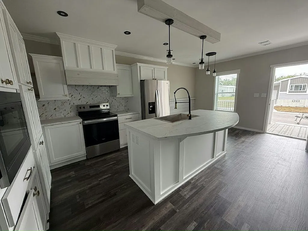3 bed, 2.0 bath, 1460 sqft, $1,795 — Photo 4
