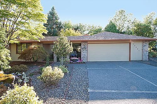 1st image of 15201 SE 33rd St