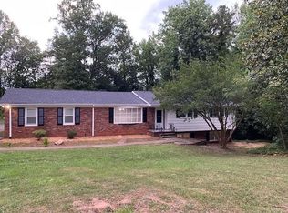 943 Mike Cir, Spartanburg, SC 29303