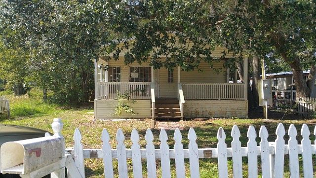 1st image of 741 Oakes Ave