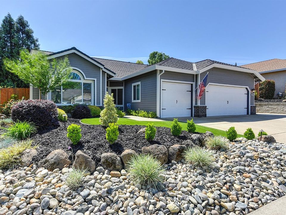 1st image of 129 Cape Cottage Ln