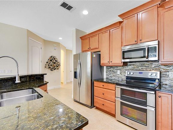 5th image of 10722 Belfry Cir