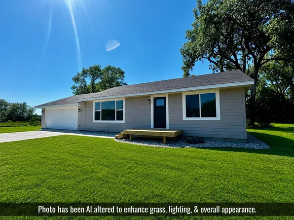 206 6th St N, Arlington, SD 57212