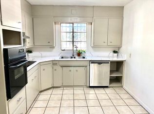 1004 Girard Blvd NE, Albuquerque, NM 87106