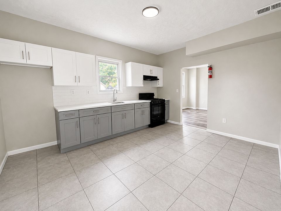 1st image of 124 Sunset Ave Floor 2