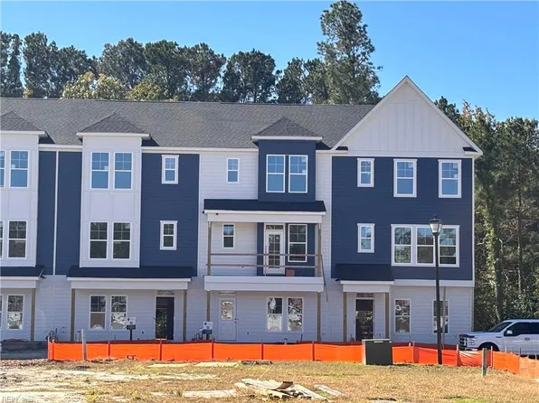 130 Lenas Way, Chesapeake, VA 23320