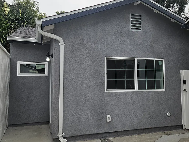 15535 Otsego St — Photo 1