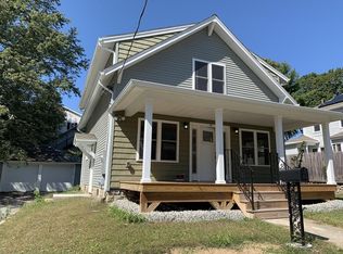 18 Bowen Pl, Leominster, MA 01453