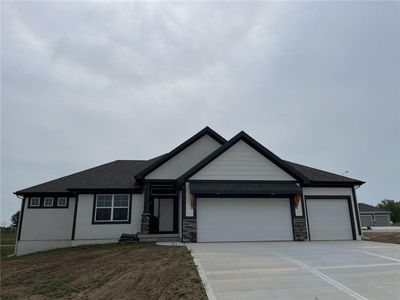 9332 N Poplar Ave, Kansas City, MO, 64156