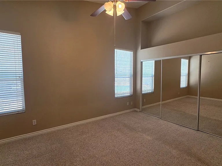 604 Palmwood Ln — Photo 17