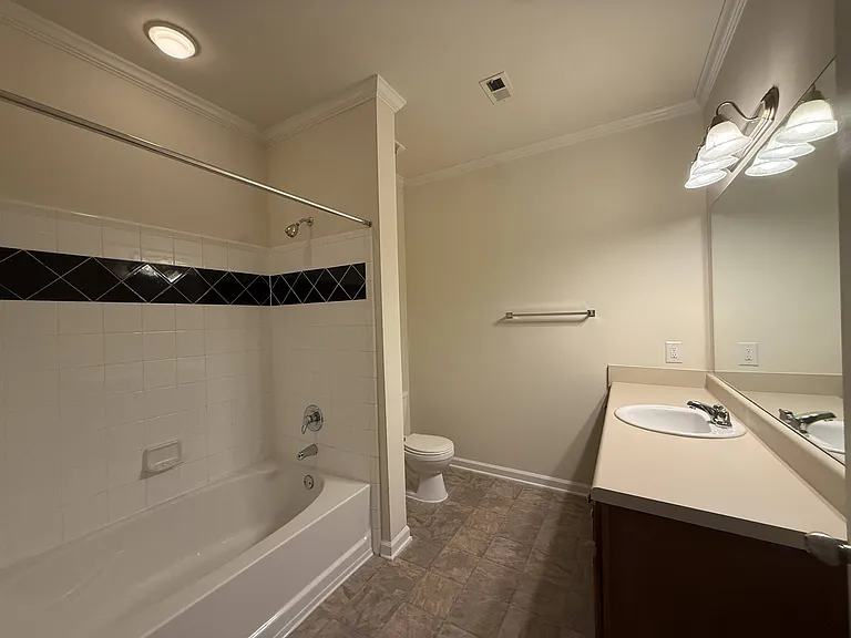 Wesley Kensington Apartments at Stonecrest — Photo 530