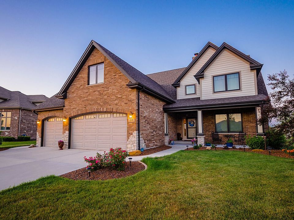 1st image of 2808 McKenna Dr