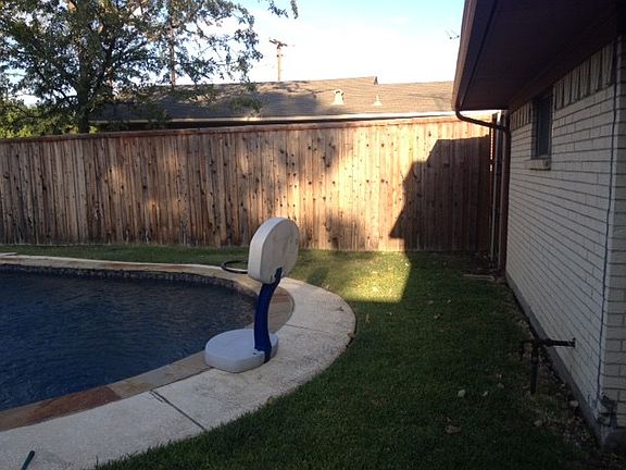5th image of 702 Brentwood Ln