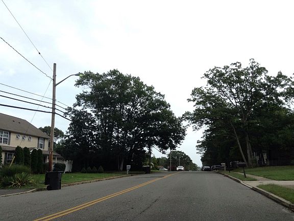 5th image of 1939 Windsor Ave