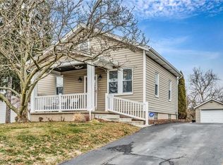 136 W Sandle Ave, Pittsburgh, PA 15237