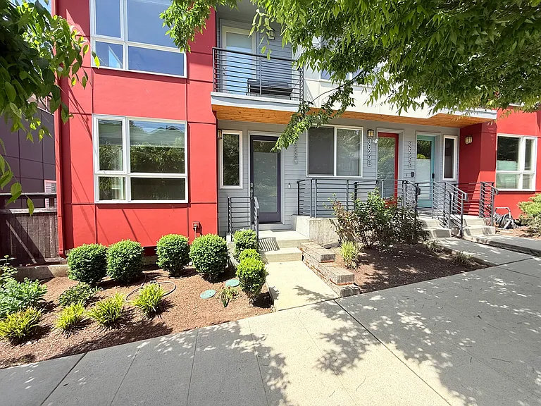 3629 Courtland Pl S #C — Photo 20